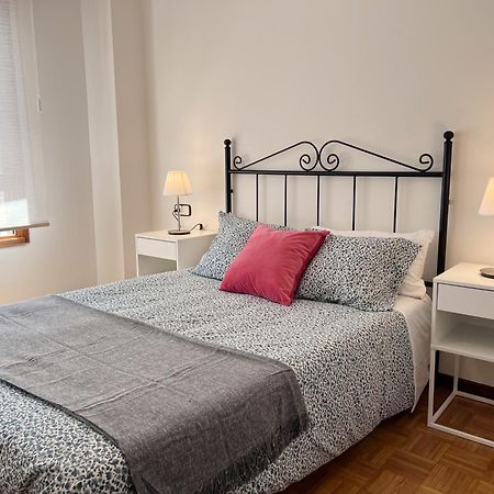 Apartamento Europa Centric Parking Gratis Oviedo Buitenkant foto