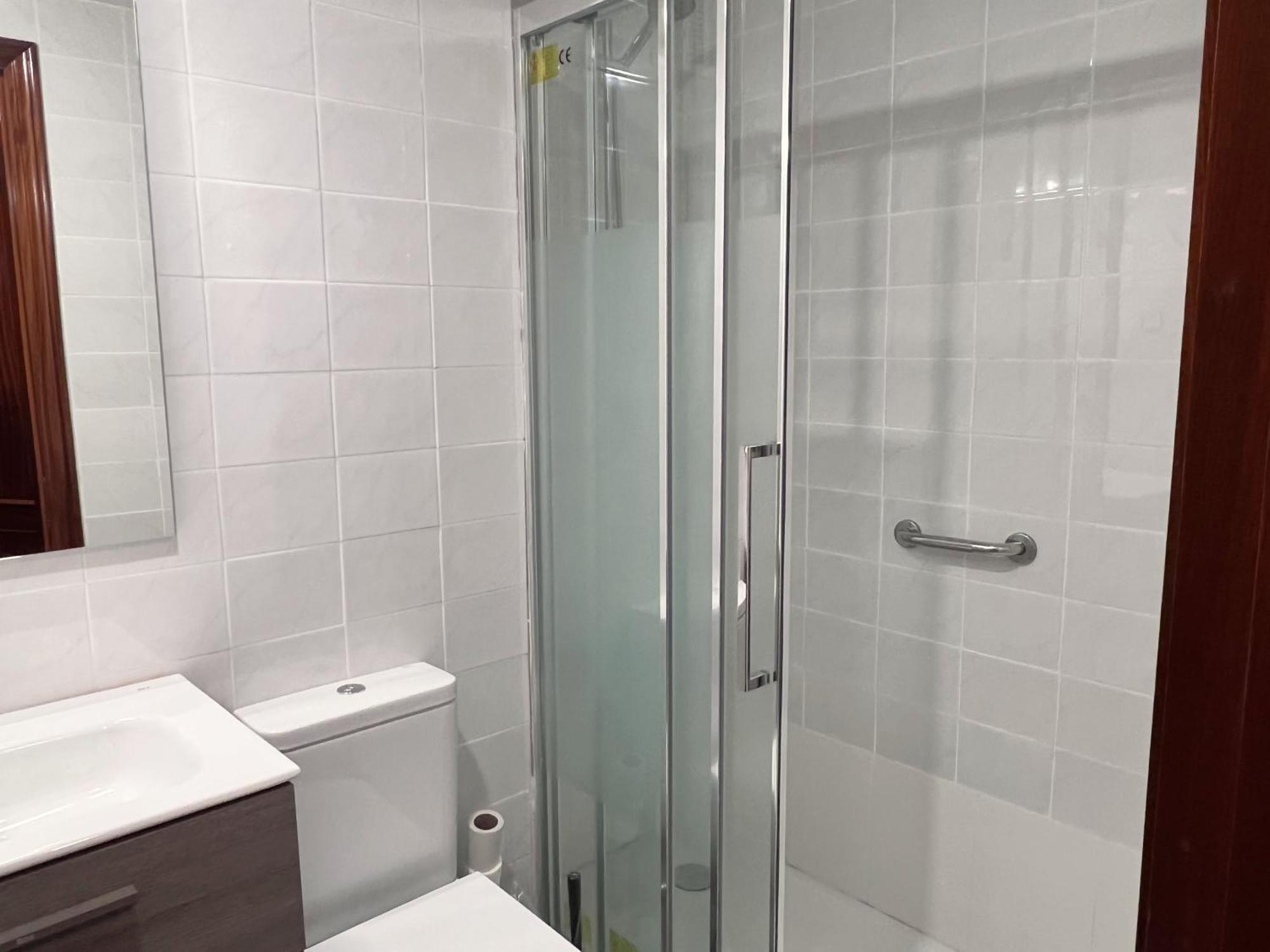 Apartamento Europa Centric Parking Gratis Oviedo Buitenkant foto