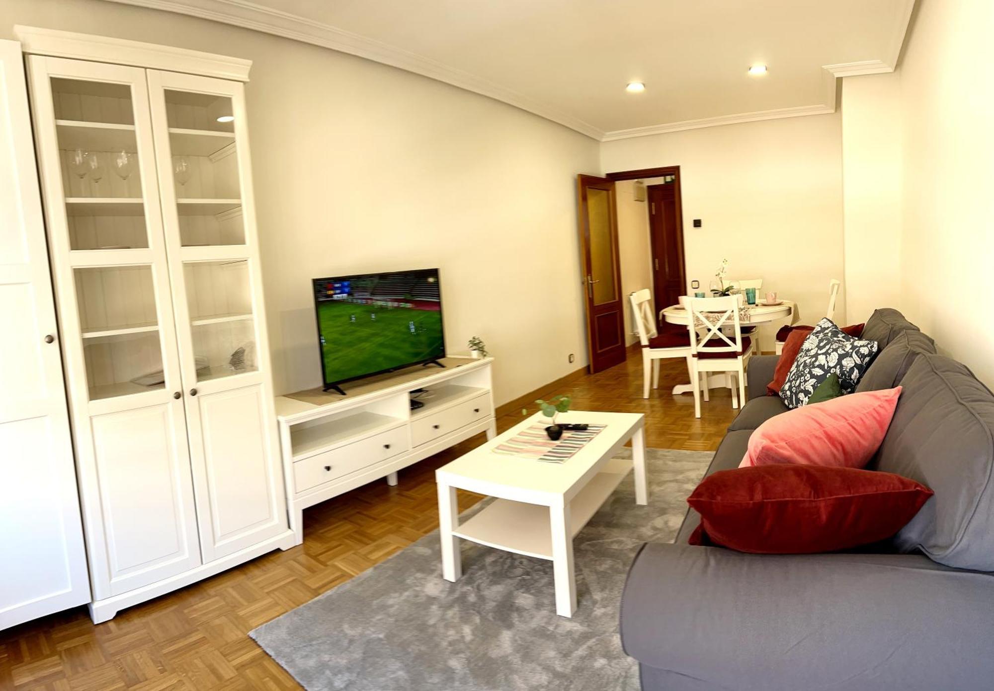 Apartamento Europa Centric Parking Gratis Oviedo Buitenkant foto
